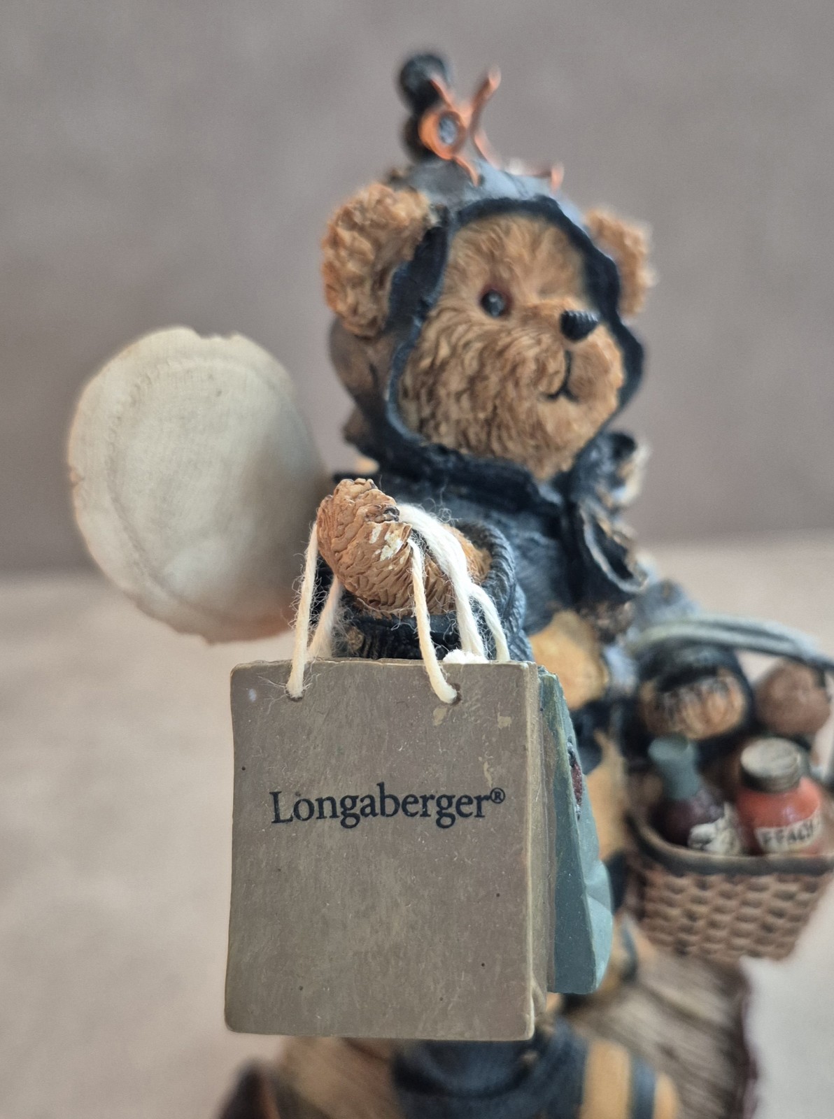 Boyds Bears Longaberger Exclusive Issue Resin Bear “BEE CRAZY” – 2007
