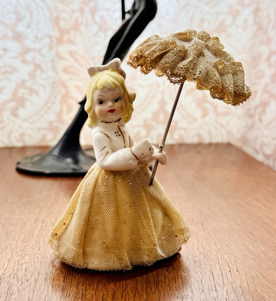 Vintage 1950s Girl Figurine w/ Parasol