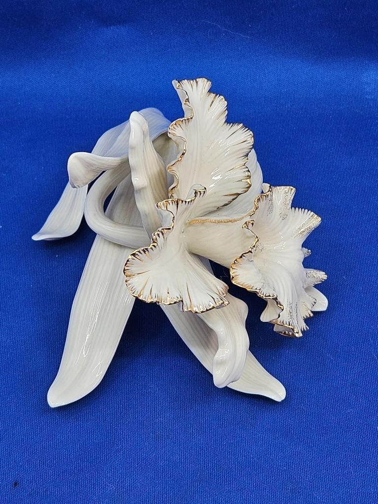 Lenox White & Gold Classic Garden Flower CATTLEYA ORCHID Figurine No Box 5″ Long