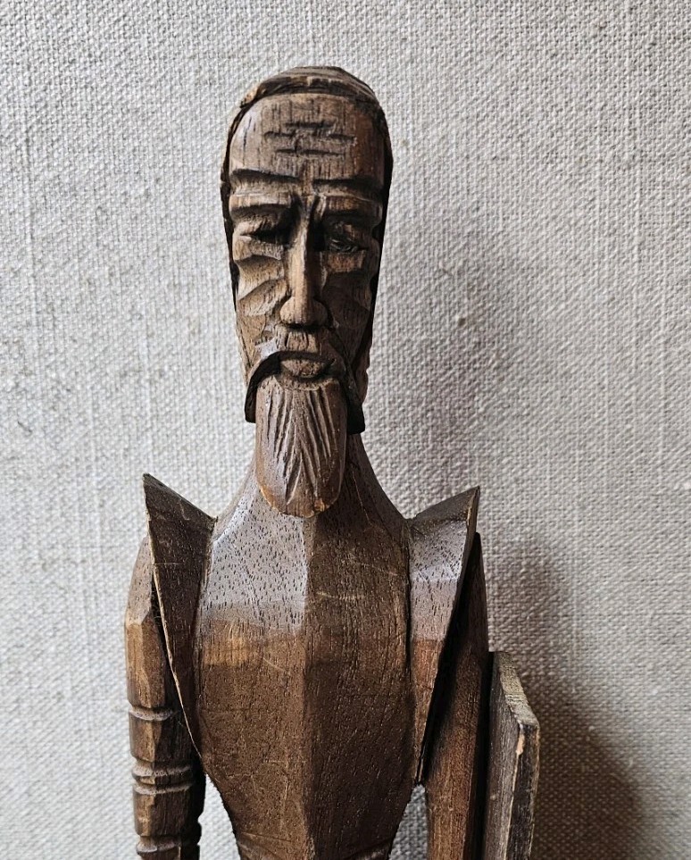 20” Wooden Don Quixote Man of La Mancha Hand Carved Figure Shield No Staff