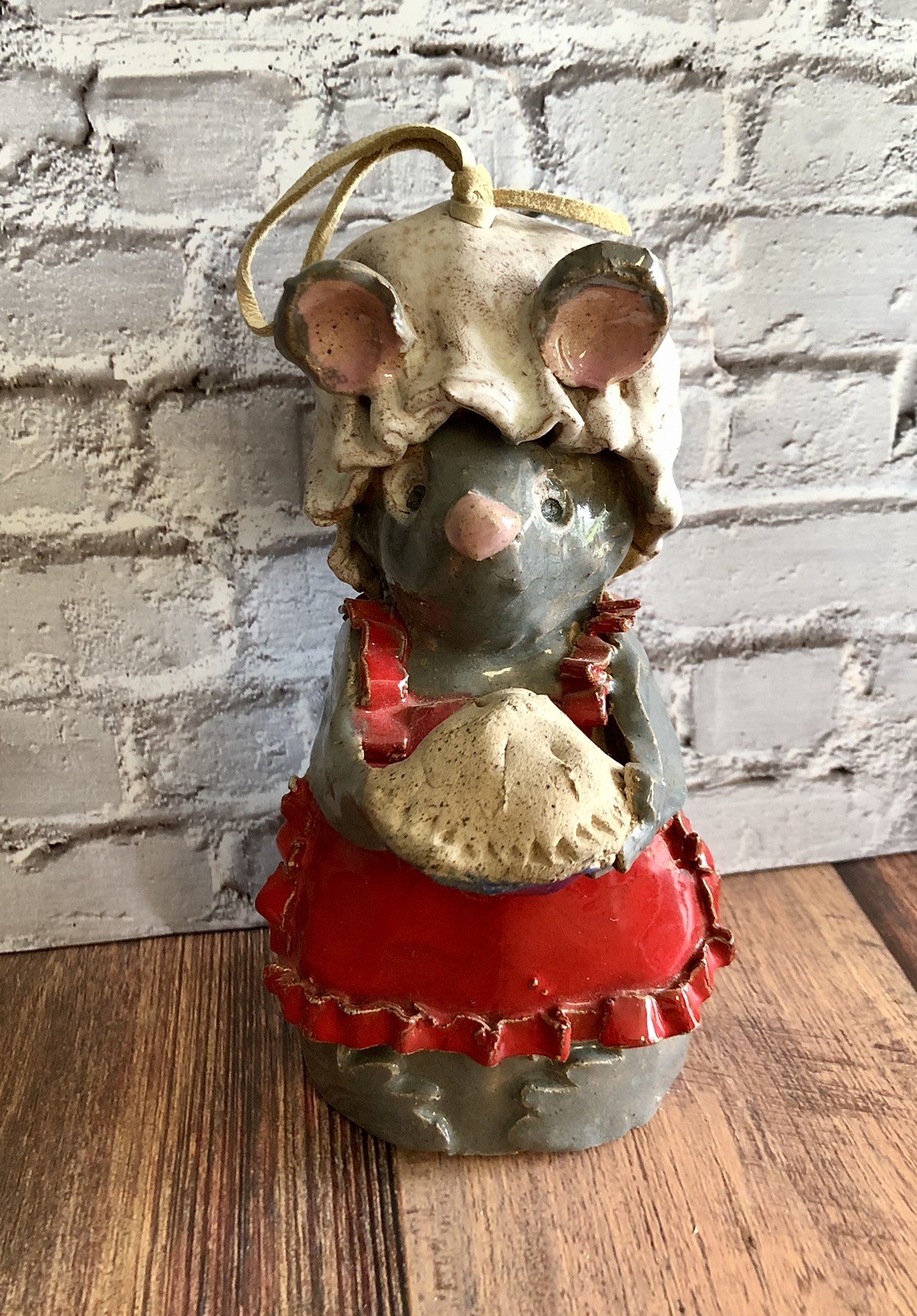 Vtg Chunky Primitive Pottery Folk Art Mouse Pie Bell Figurine Anthropomorphic