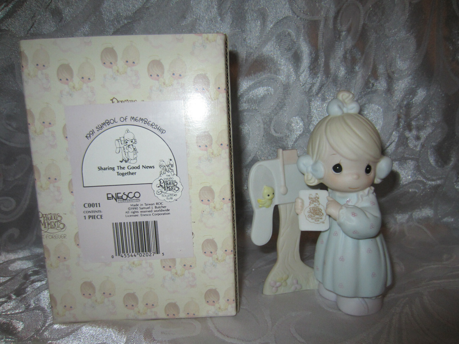 Precious Moments Enesco Porcelain Figure Sharing the Good News Together 1991