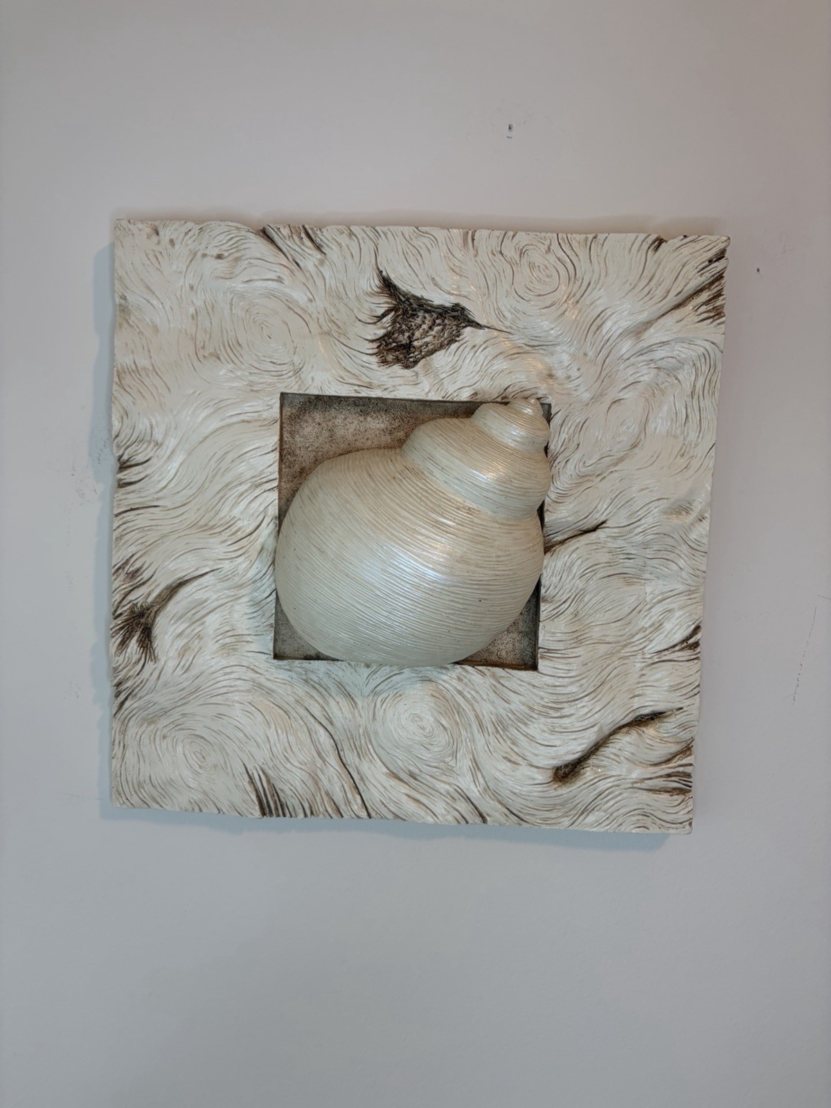 Jim Shore 2002 Spiral Seashell Hanging Wall Decor Plaque 12” Square 3D Rustic