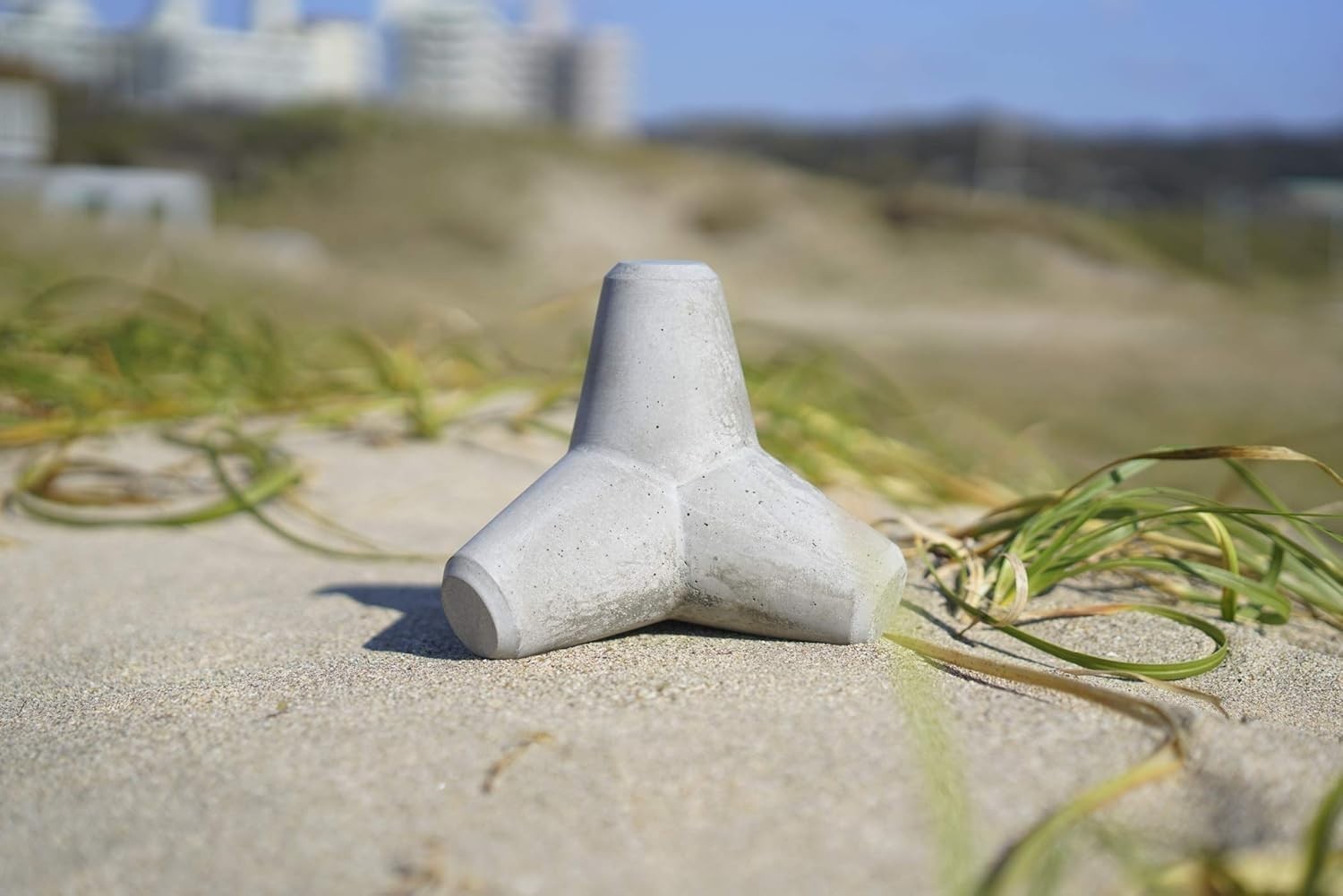 Tetrapod Miniature Block Size L made of concrete mortar Made In Japan