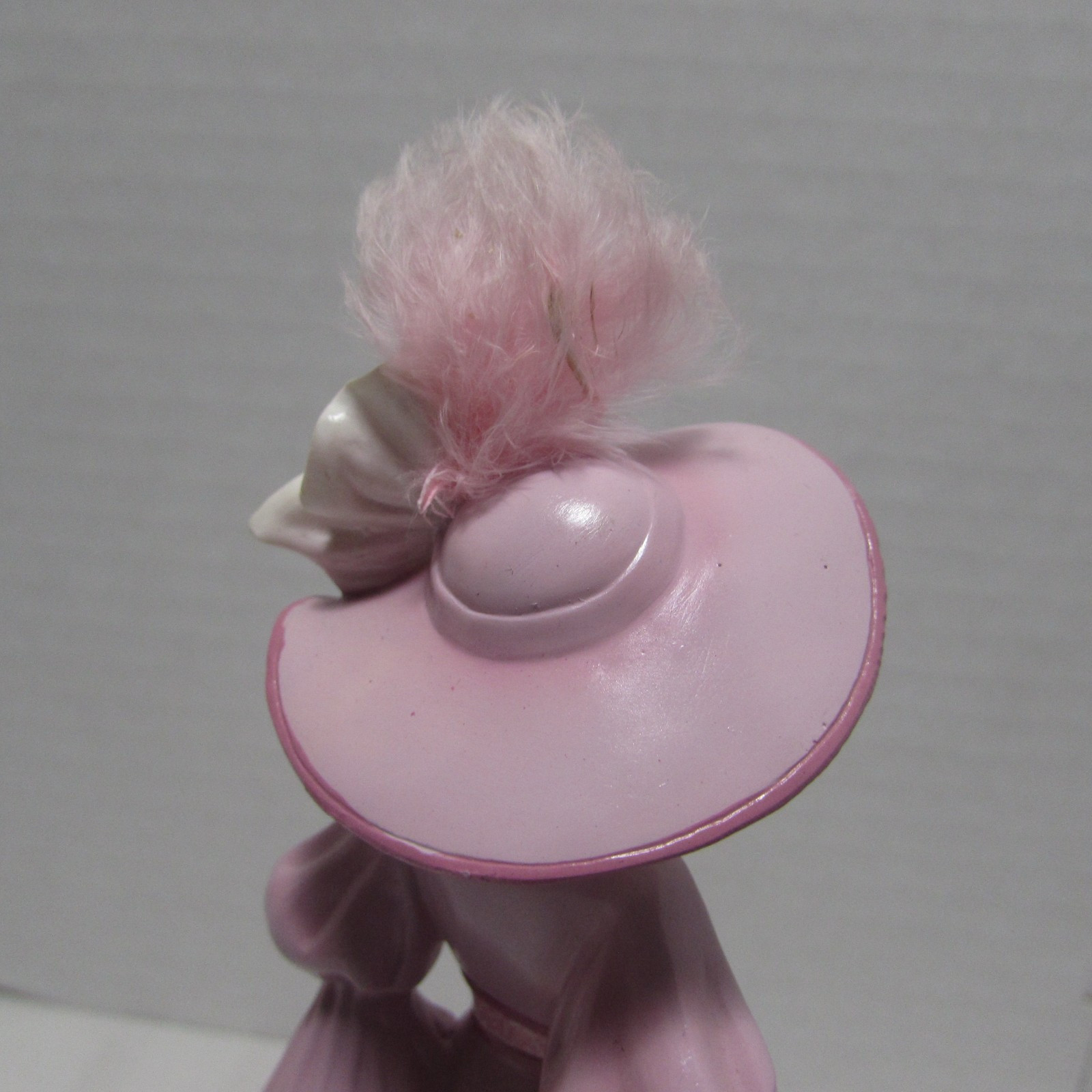 Hamilton Collection Ribbons Of Support Victorian Figurine 2011 – No 1170A 7 1/4″