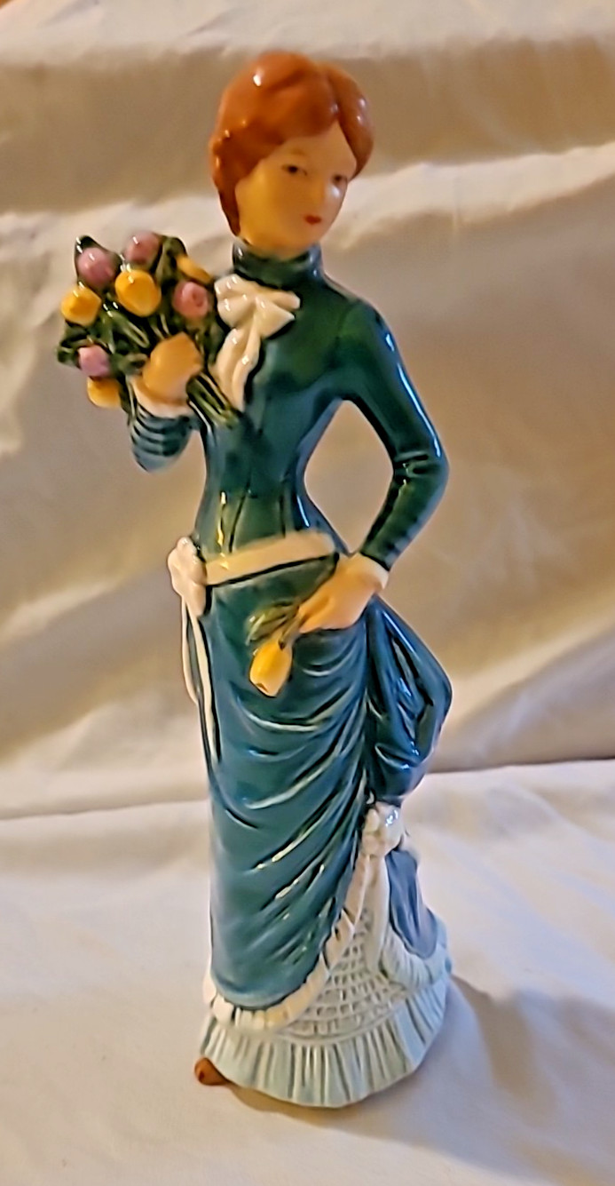 Goebel “Garden Fancier 1880” Lady with Flowers Figurine FREE SHIPPING!