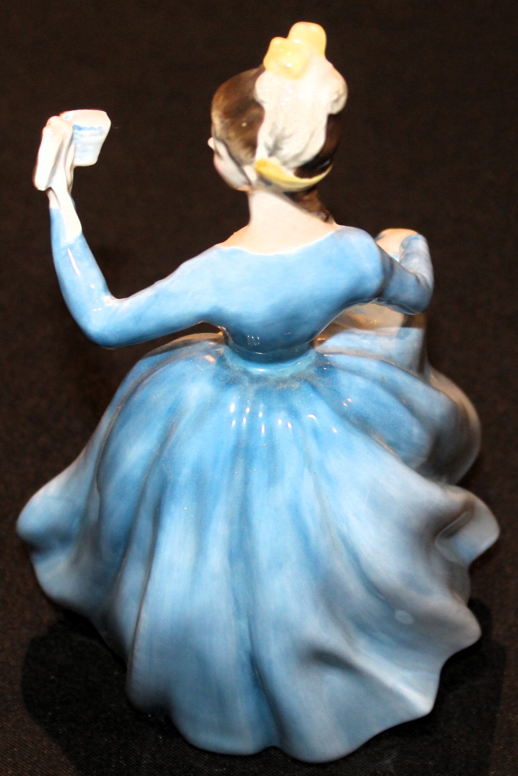 Royal Doulton Leading Lady HN2269 Figurine