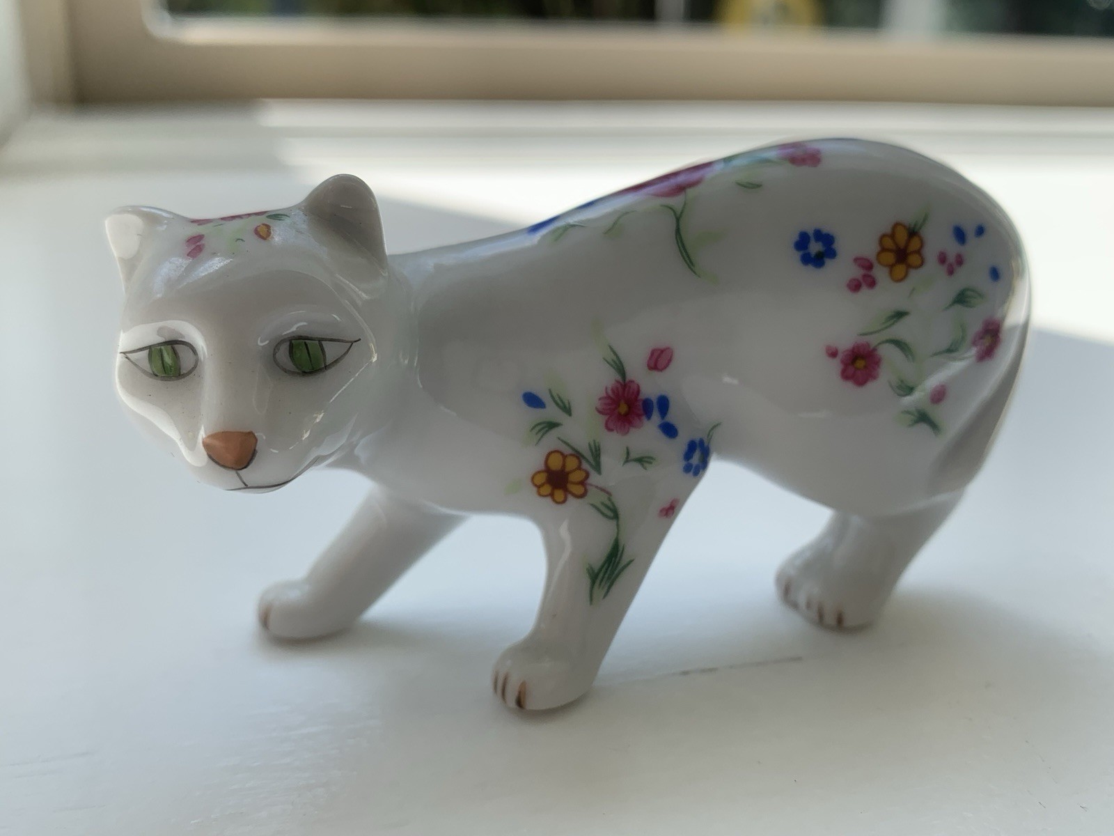Vintage Franklin Mint Curio Cabinet Cats 1986 Faience Porcelain Figurine