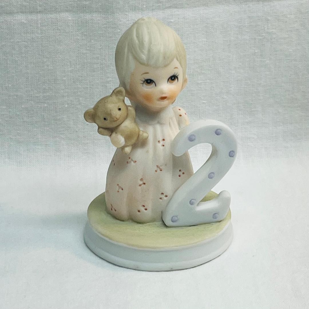 VTG 1982 George Z Lefton Christopher Coll 2nd Birthday Child Teddy Bear1.5″Dx2″H