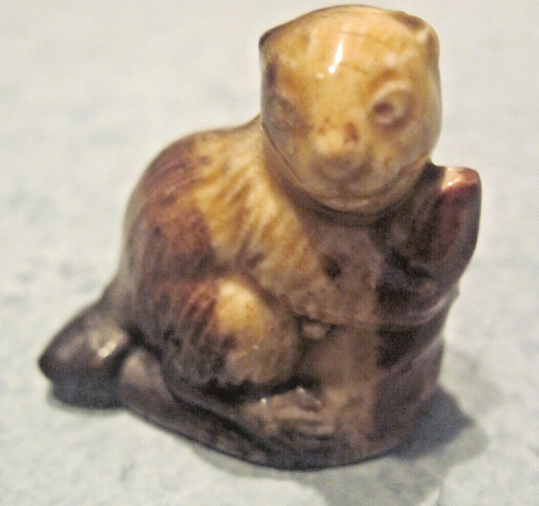 WADE ROSE TEA MULTICOLOR BROWN BEAVER CERAMIC FIGURINE
