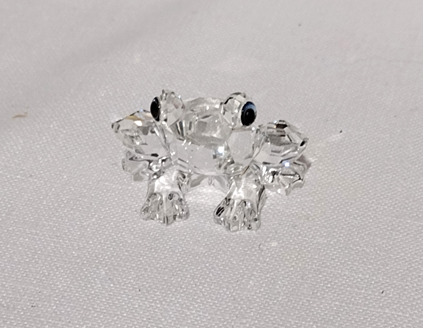 Retired Swarovski Beauties of the Lake Series FROG – 7642 000 001