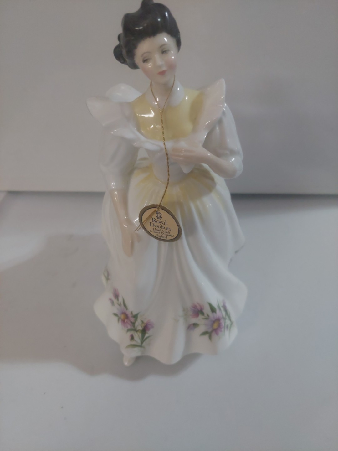 Royal Doulton Bone China Figurine Of TheMonth SEPTEMBER 8.25 Inches England 1988
