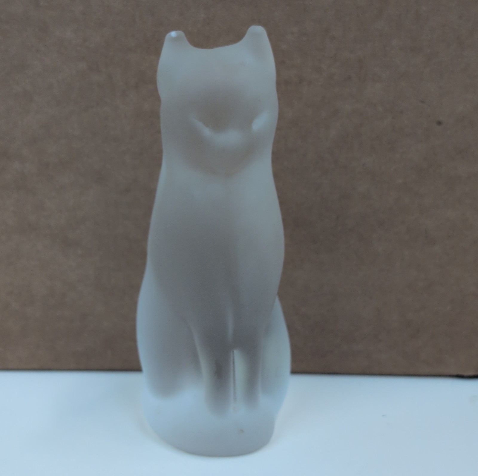 Handmade Frosted Glass Cat Figurine Satin Art Glass Kitty Paperweight Decor Chip