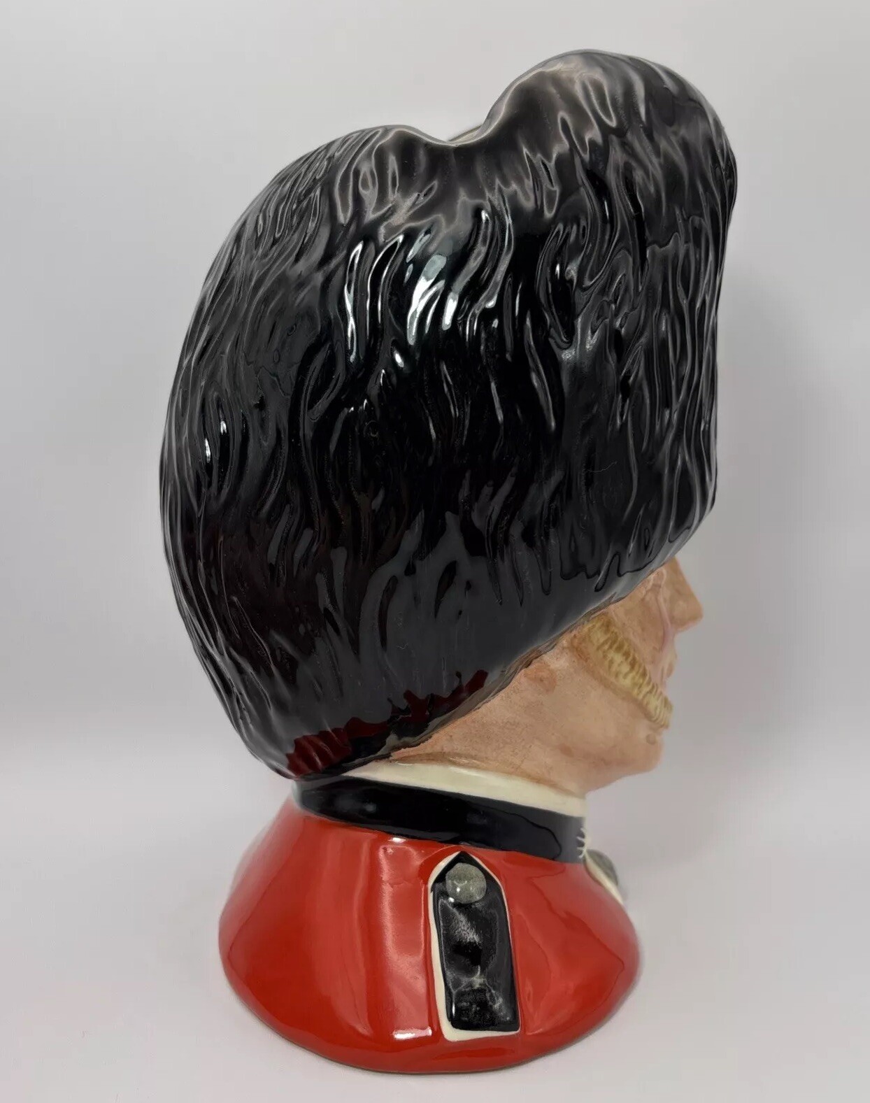 Royal Doulton – 8.25” The Guardsman Toby Jug D6755 Excellent Condition 1986
