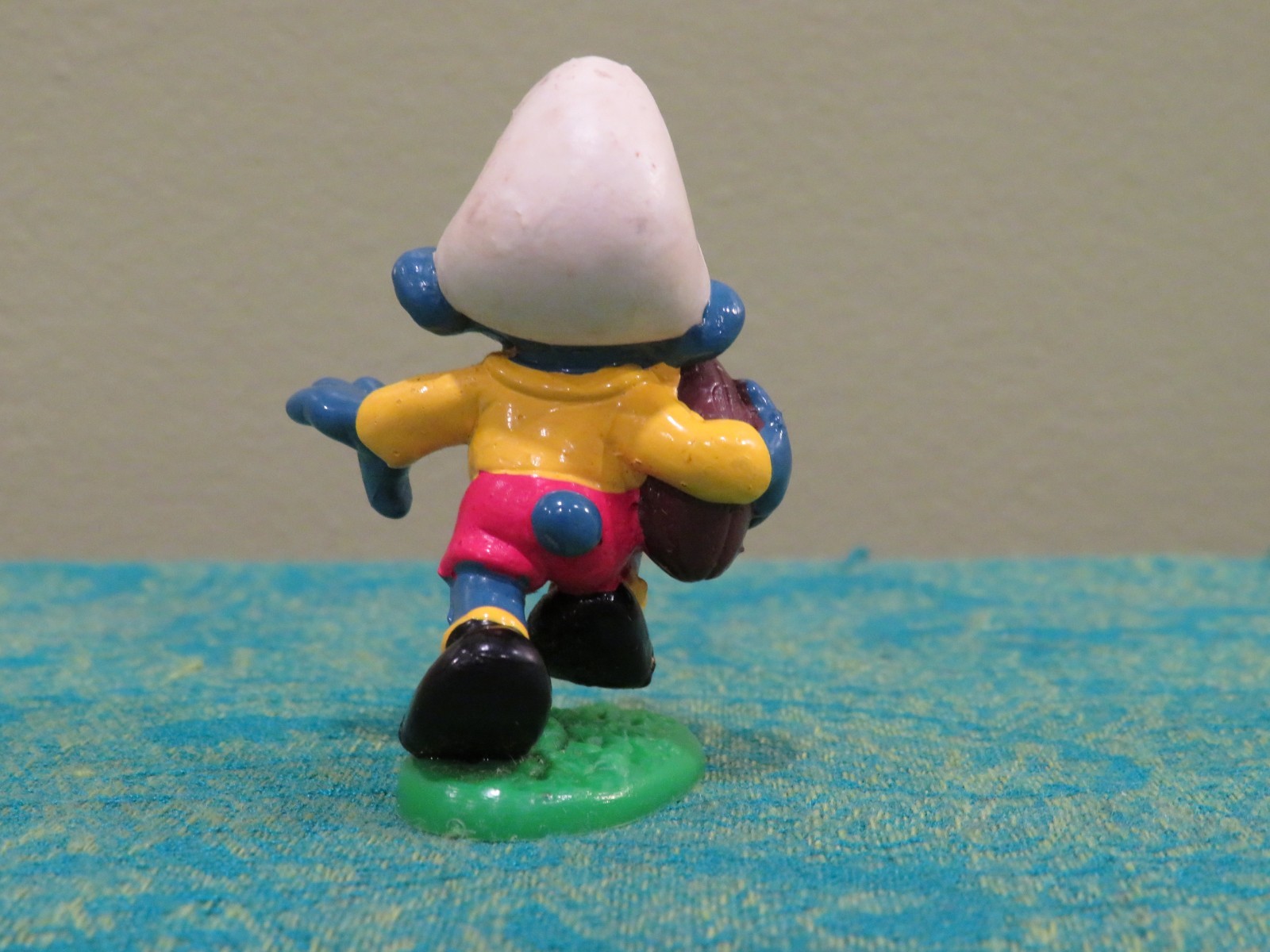 Vintage 1980’s Rugby Football Smurf Figurine