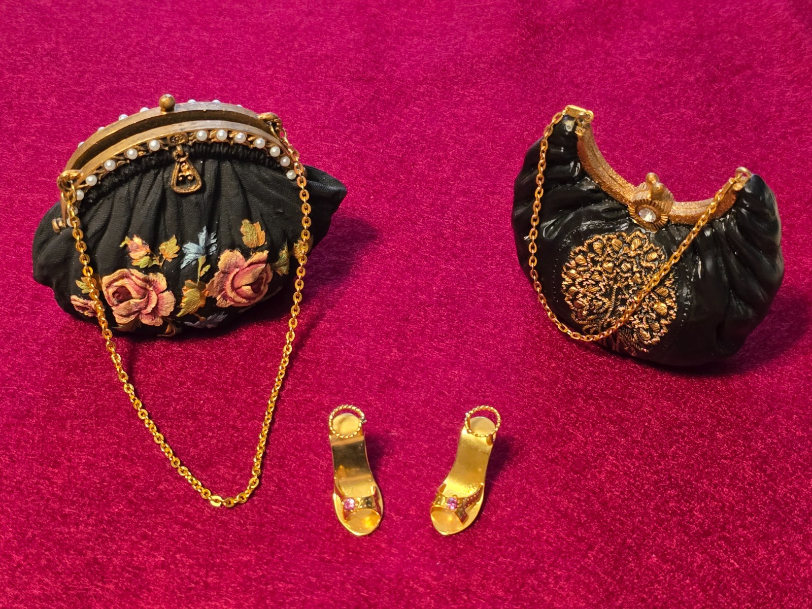 Vintage Miniature Decorative Handbag Figurines w/ Gold Chain Gold Tone High Heel