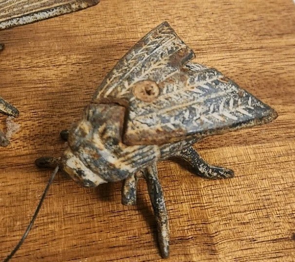 6 Vtg Cast Iron Bugs, Bee, DragonFly,HouseFly,Grasshopper, Butterfly,LadyBug,Ant