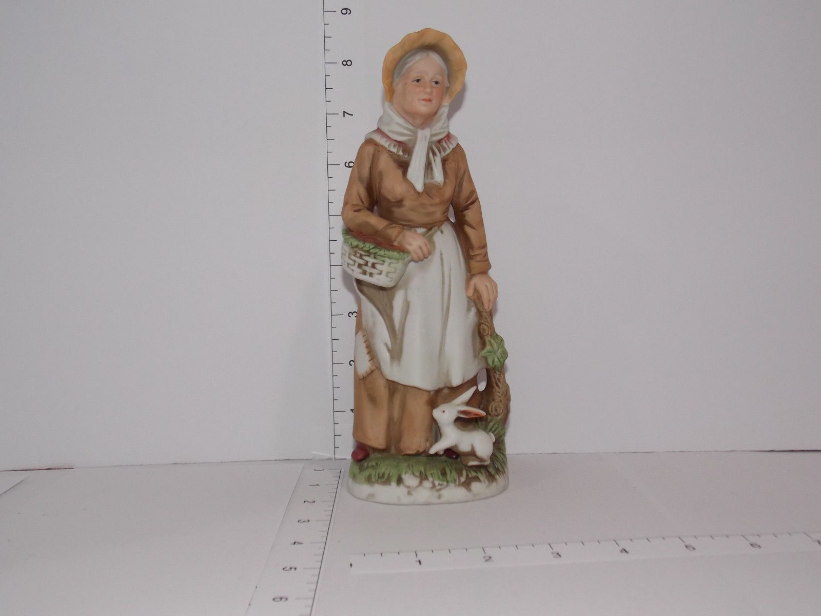 Vintage Homco Porcelain Figurine Woman w/ Basket & Bunny #1409 Farmhouse Decor