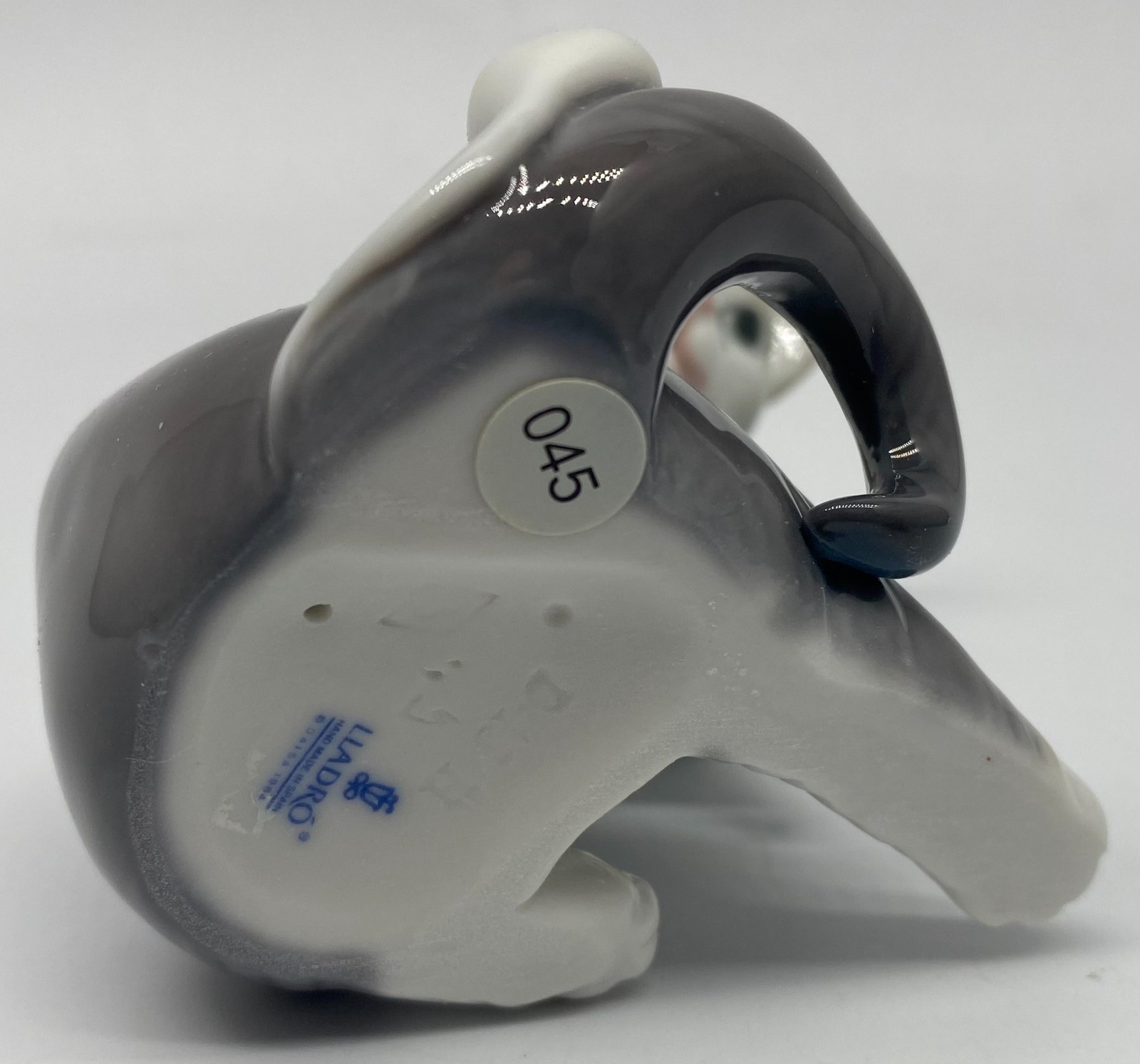 Lladró 5236 Cat and Mouse Porcelain Figurine Juan Huerta Retired Box