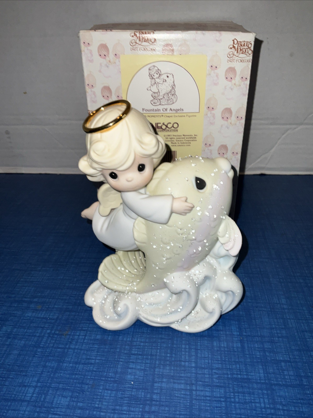Precious Moments 384844 “Fountain Of Angels” Chapel Exclusive Porcelain Figurine