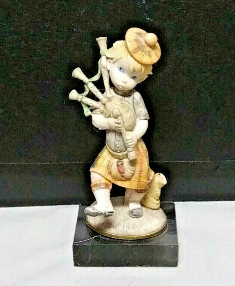 Depose Italy Bagpipes Boy Figurine 5″ Simon Simonelli Carrara Marble Base #433
