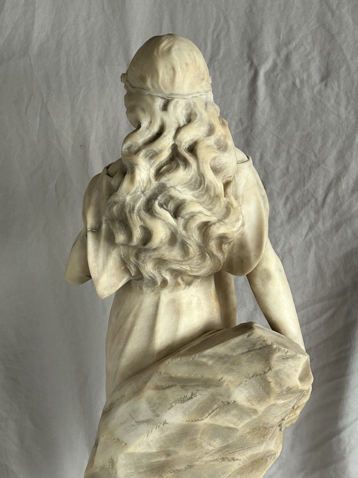 MID 20TH CENTURY ITALIAN MARBLE / ALABASTER SCULPTURE OF A MAIDEN 27″ TALL