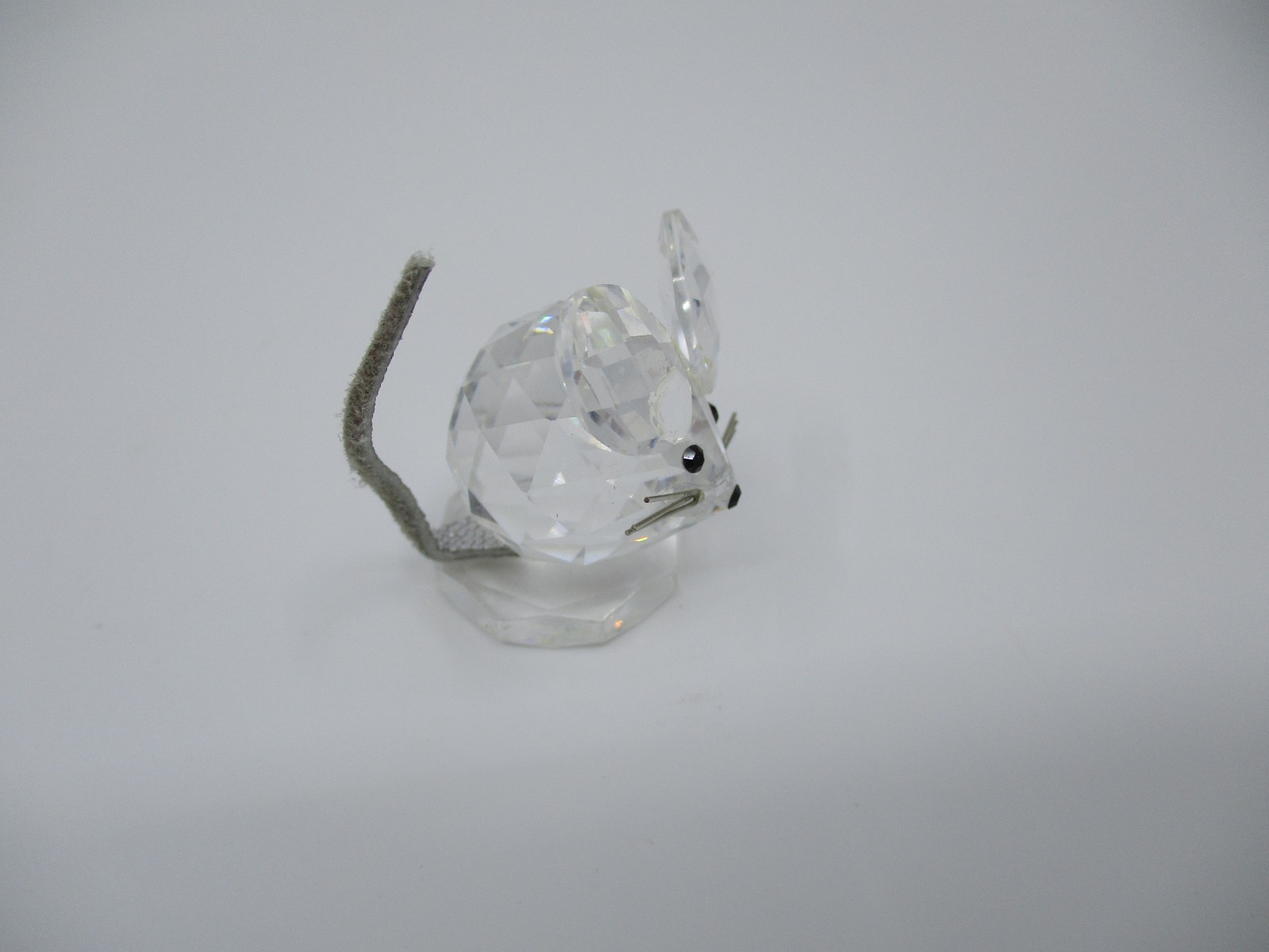 SWAROVSKI CRYSTAL FIGURINE – IN A SUMMER MEADOW – SMALL MOUSE – In Box 27C