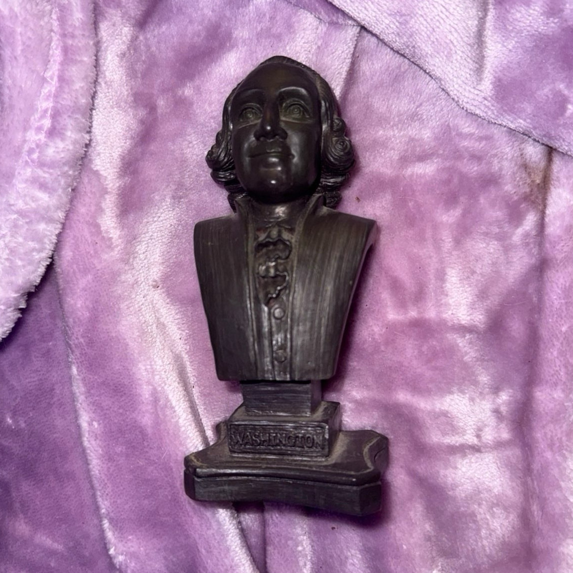 Shakespeare Man Bust Figurine, Black Metal Decorative Sculpture, Metallic Finish