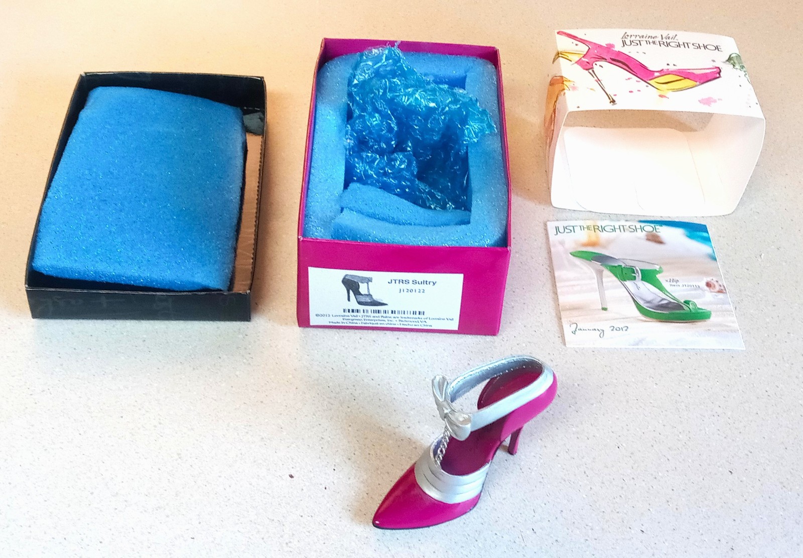 2012 Just the Right Shoe “Sultry” Lorraine Vail Raine – J120122 NIB