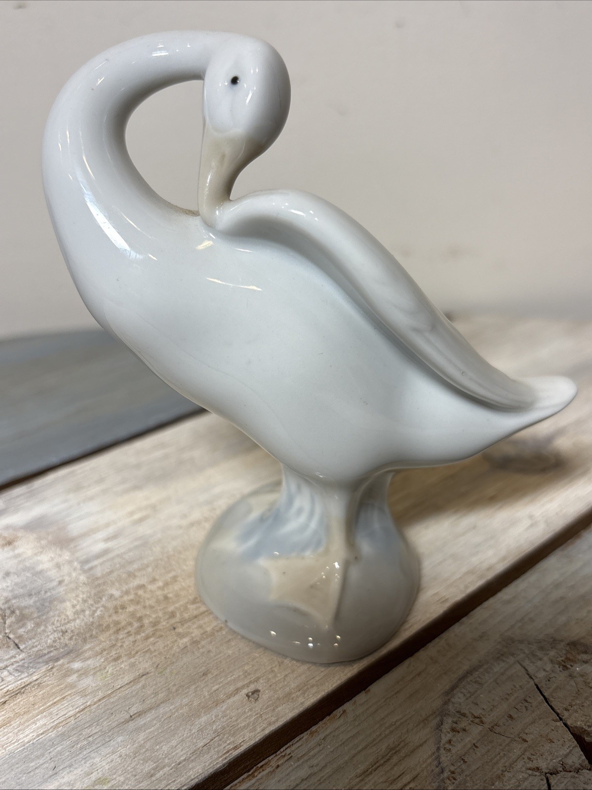 Vintage Lladro Little Duck Figurine 4553 Preening Goose Retired Fulgencio Garcia