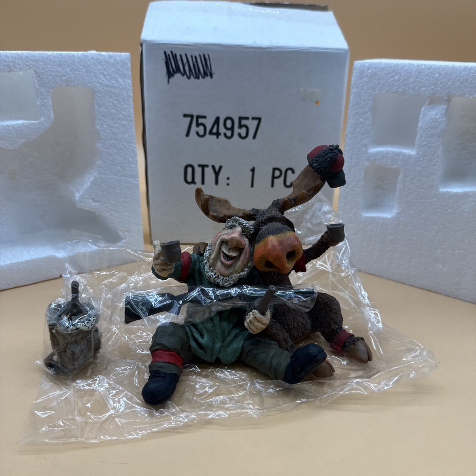 Candy Designs Norway Vintage Funny Hunter With Elk Drinking Plus Accessories NEW