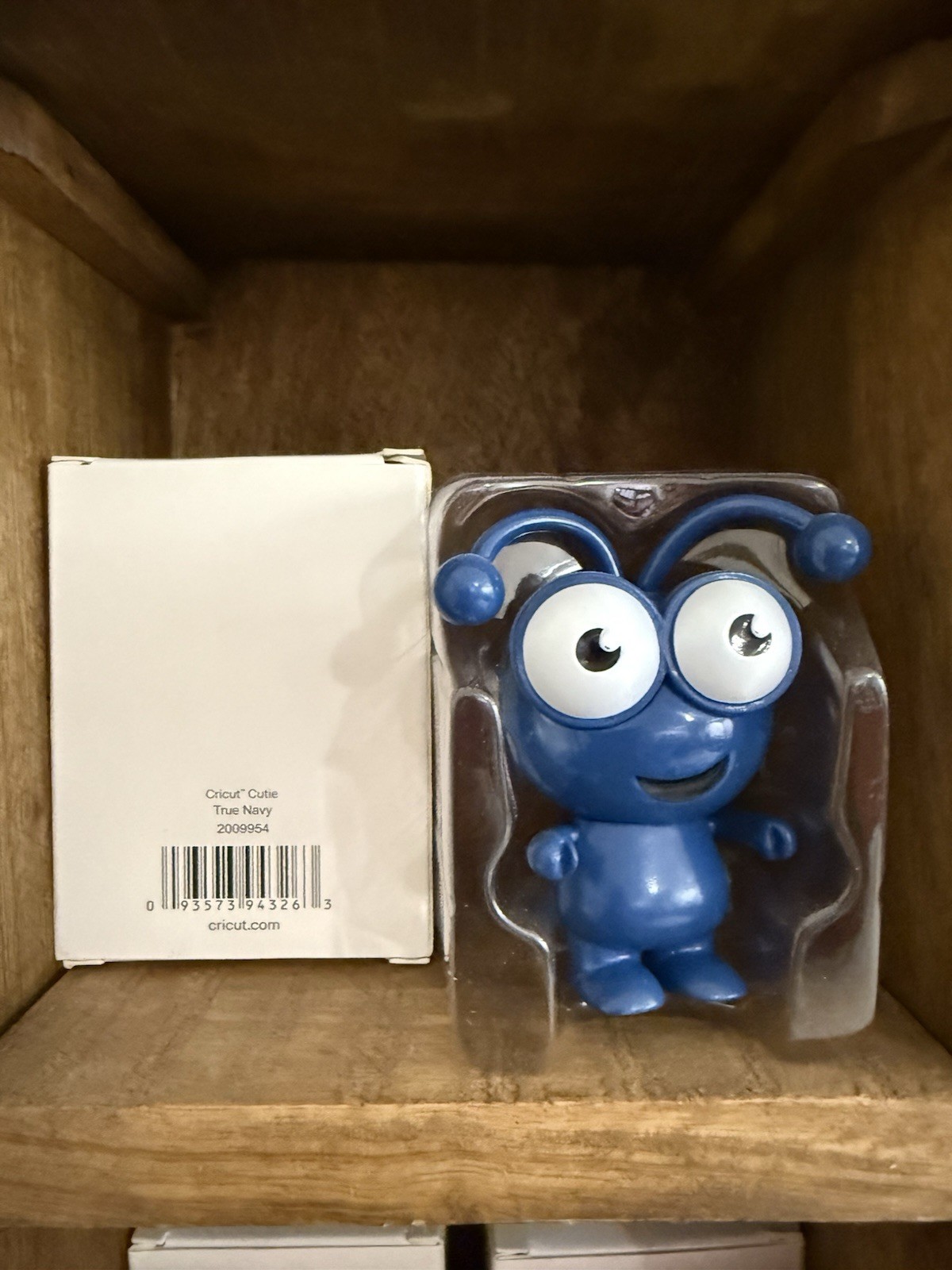 Cricut Cricut Cutie True Navy Blue Character Plastic Figurine, Boxed Glossy