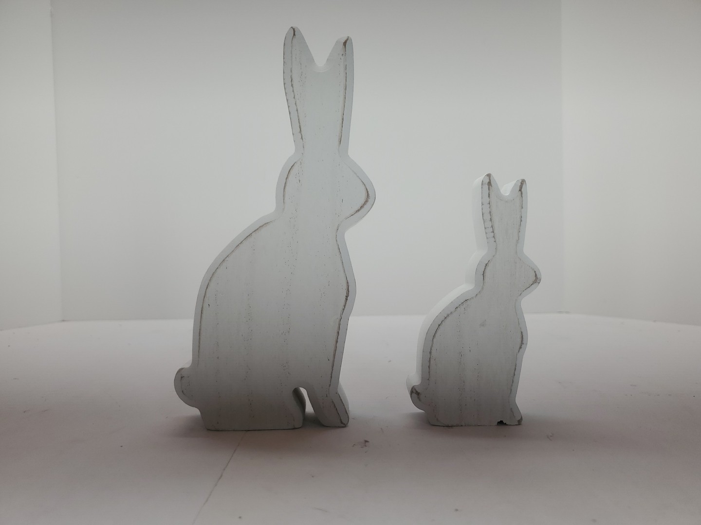 FESTGLOX Vintage Wooden Bunny Figurines Set of 2, Distressed White Easter Bunny