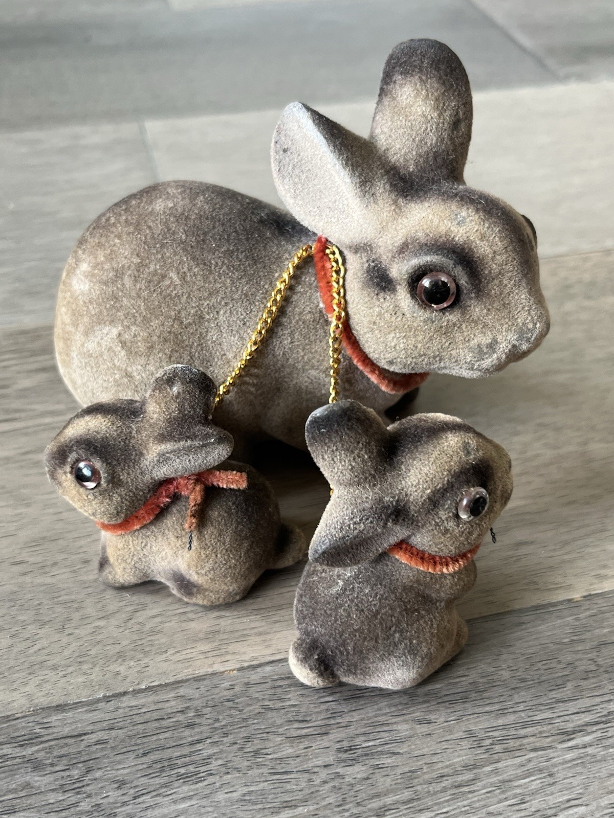 Vintage RABBITS Figurines Mom w/Two Babies Brown Flocked Chained Norleans Japan