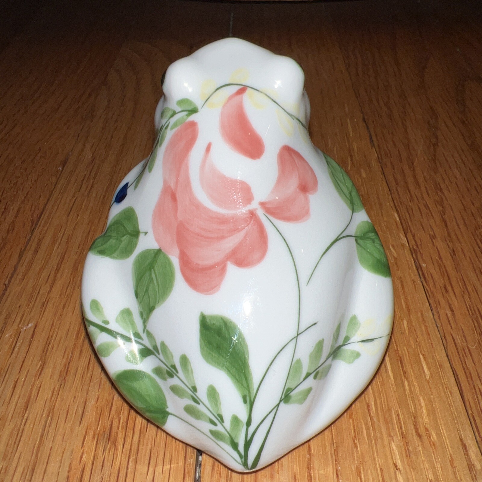 Vintage Little Switzerland hand painted roses Fine Porcelain frog Spring