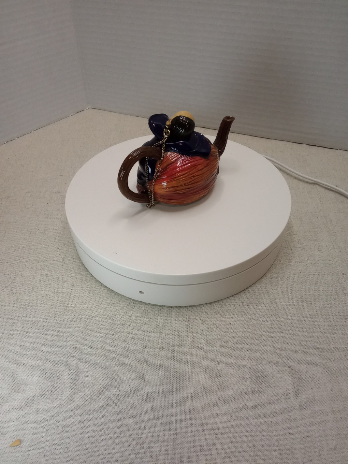NINI “CHINA DOLL” TEAPOT HAND PAINTED MINIATURE RESIN ITEM #6-44