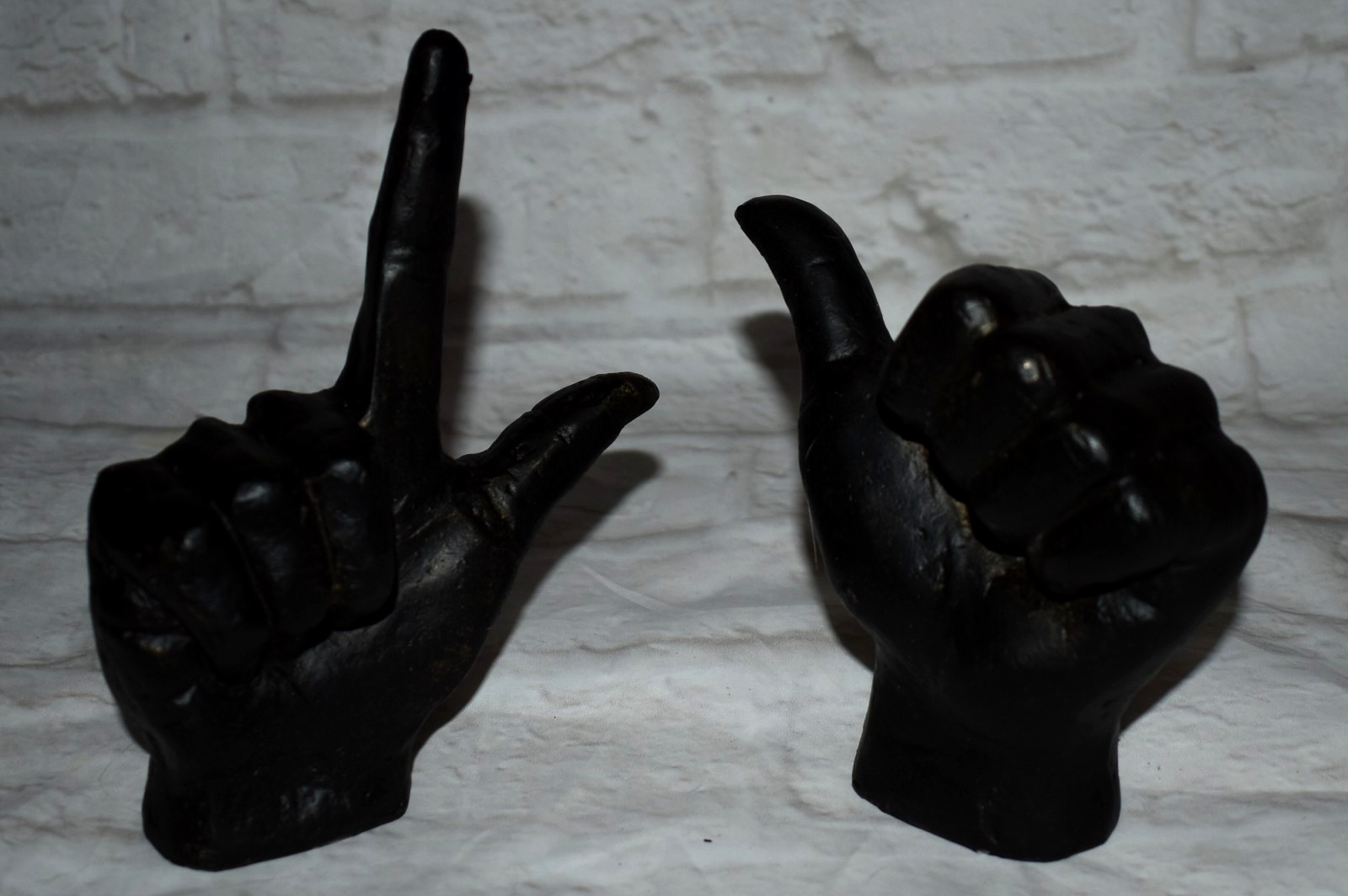 GLOBAL VIEWS Cast Metal Hands Art Wall Hangings Thumb Up & Pointing Finger USED