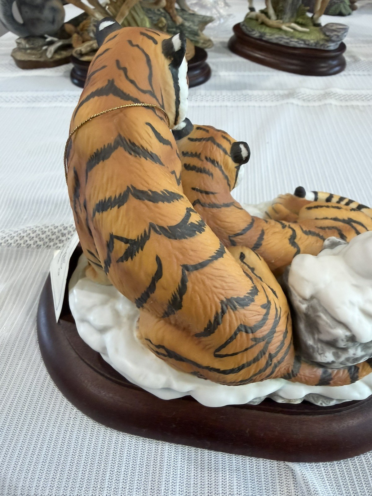 1996 Home Interior Siberian Tigers Endangered Species Masterpiece Porcelain ~ NM