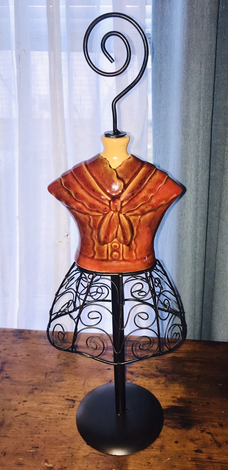 21.5” Ceramic Tabletop Mannequin Dress Form
