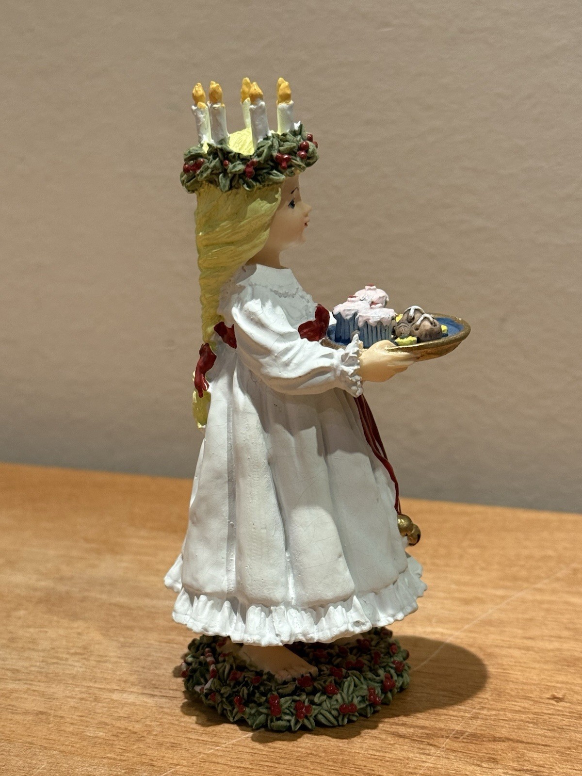 Saint Lucia Figurine Girl w/ Candles & Cakes, Internat’l Santa Claus SWEDEN EUC