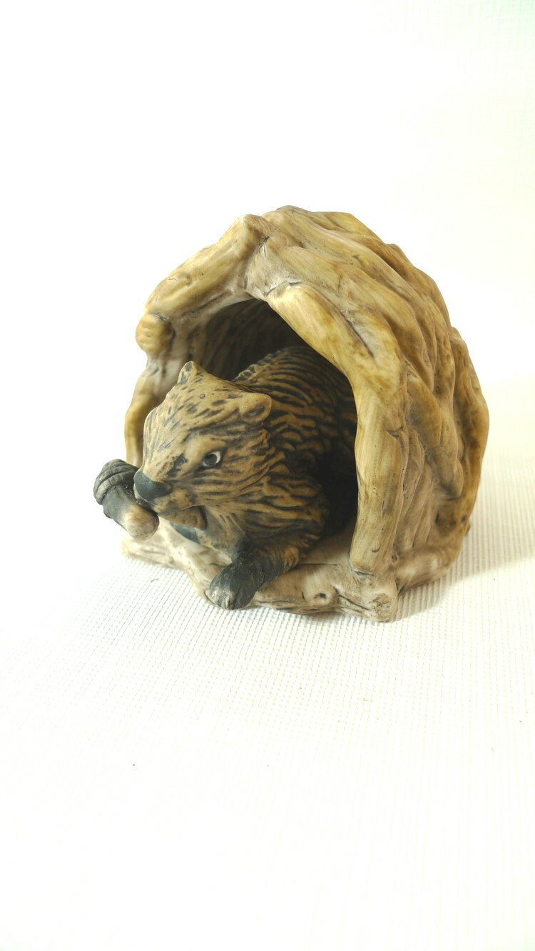 WOODLAND SURPRISES Porcelain BEAVER Figurine 1984 Jacqueline B. Smith Home Decor