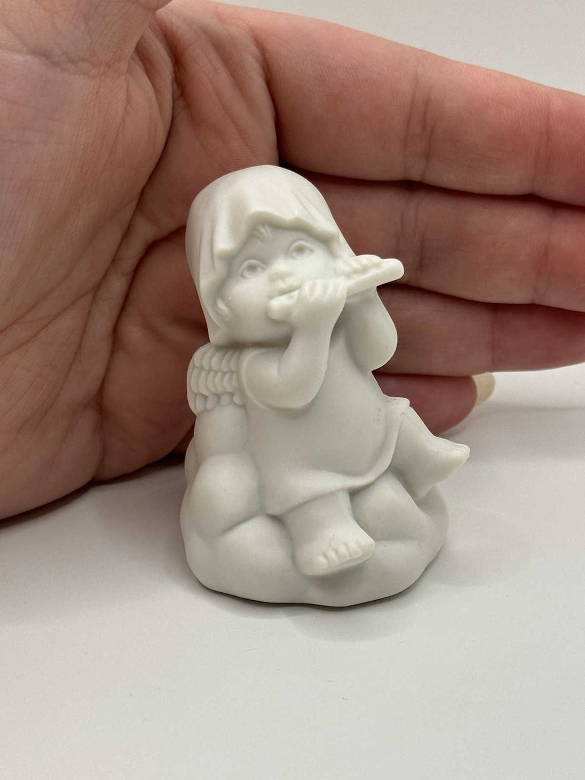 Vintage Hallmark Bisque Angel Music Cherub On Cloud Figurine Trinket