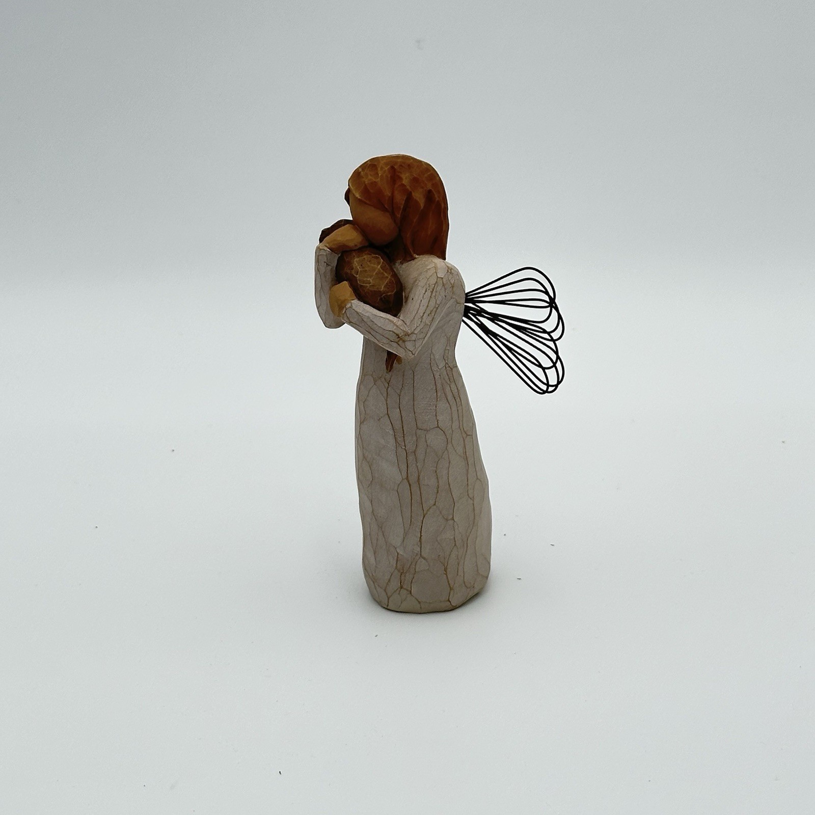 Demdaco Willow Tree 2009 Angel Of Friendship Holding Puppy By Susan Lordi