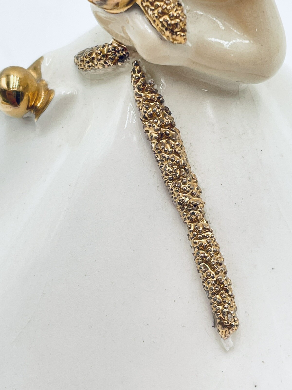JOSEF ORIGINAL 🌸 NOEL Girl FIGURINE 🌸 WHITE WITH GOLD CHRISTMAS BALLS