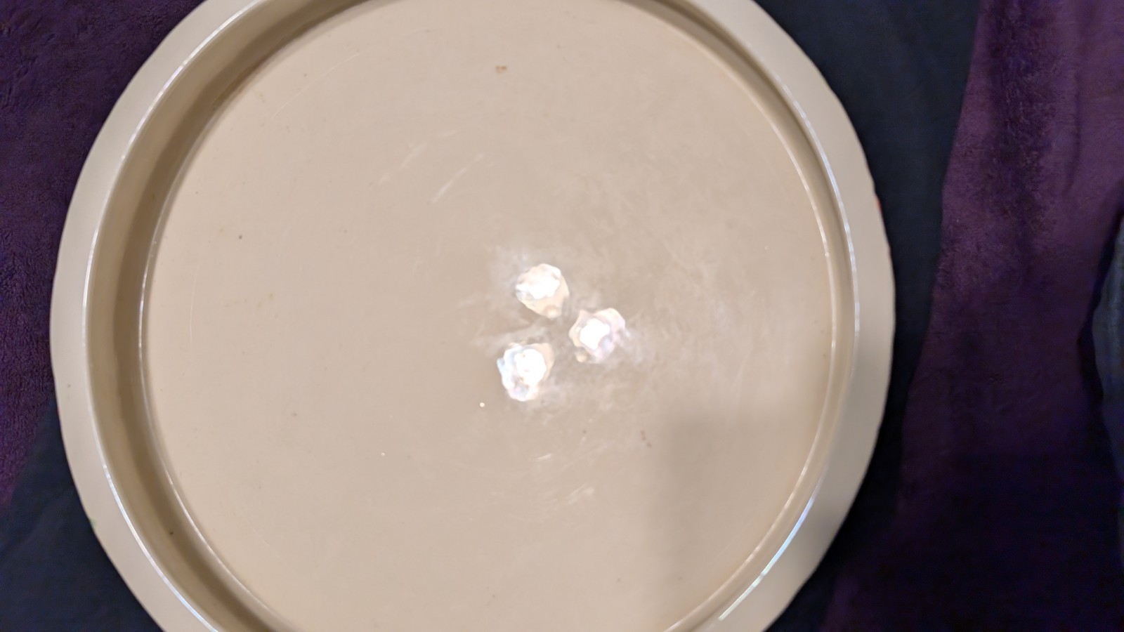 BEAUTIFUL, GLADDING McBEAN CATALINA W/ A FLORAL MOTIF. POLYNESIAN ART WARE BOWL!