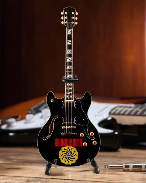 AXE HEAVEN Soundgarden Logo Signature Chris Cornell Black Hollow Body Miniatu…