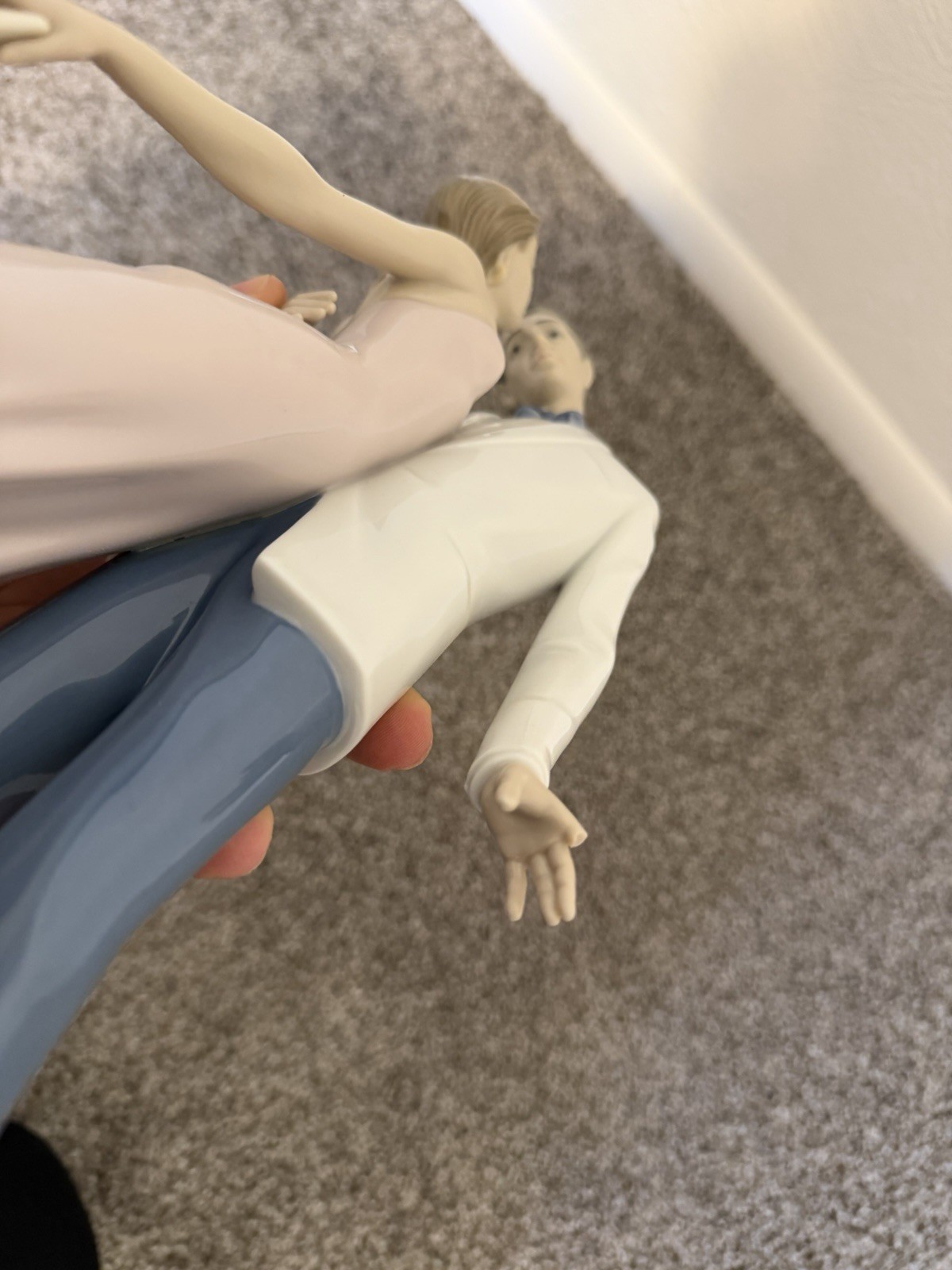 LLADRO Vintage Glossy Couple Figurine #6475 Happy Anniversary Edition Read