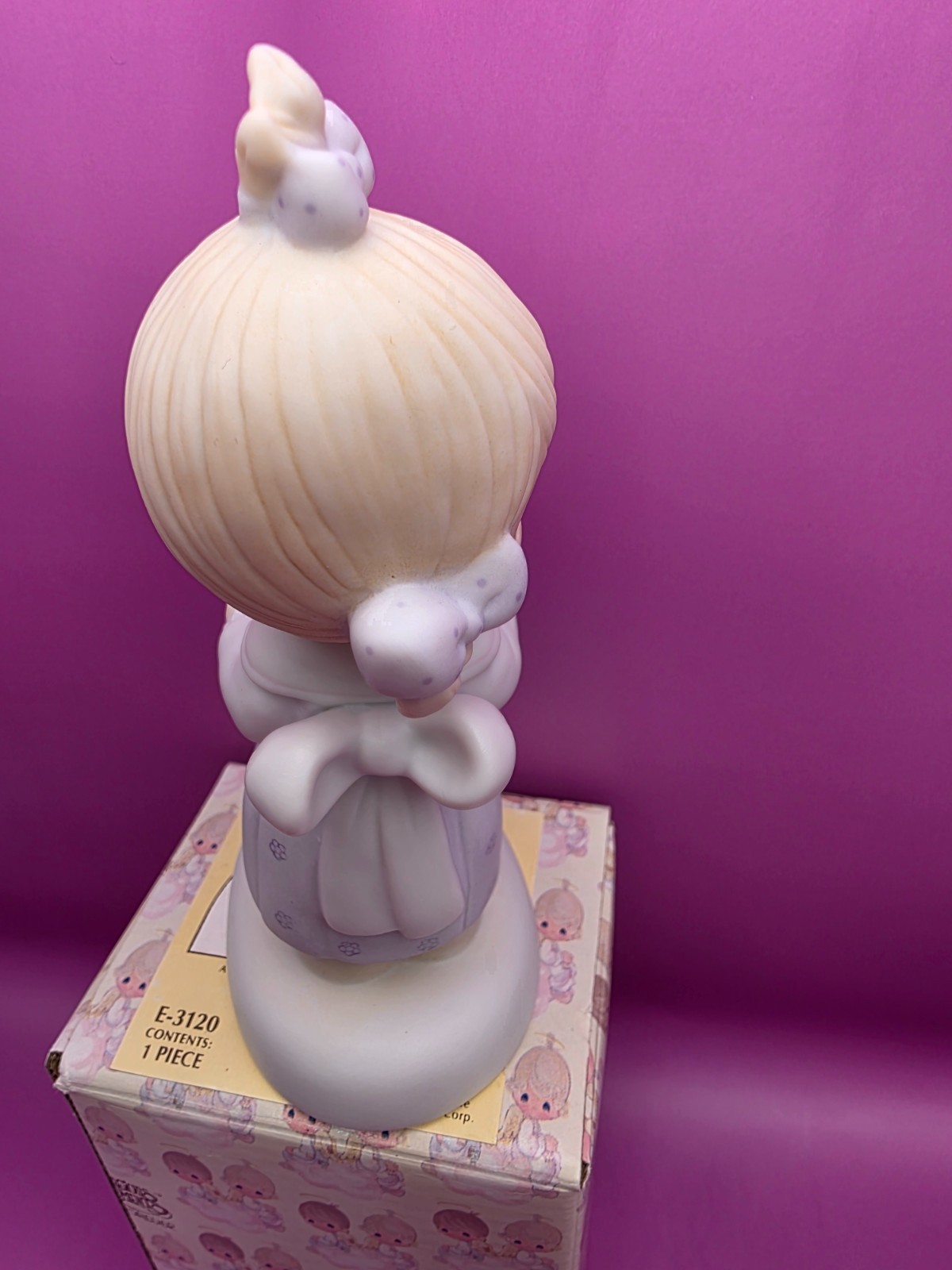 Precious Moments FIGURINE “TO THEE WITH LOVE”1979 ENESCO E-3120 JONATHON & DAVID