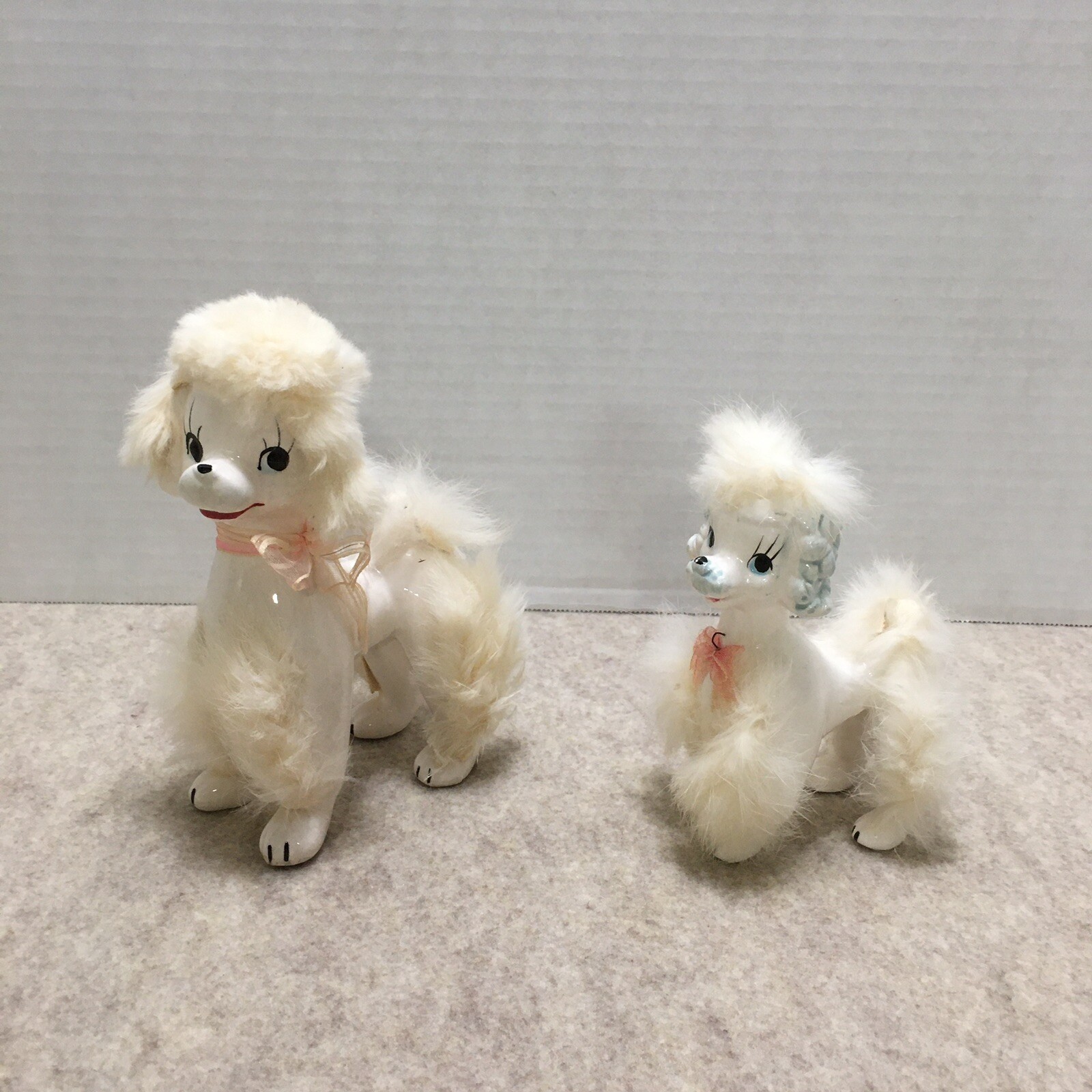 2 Giftcraft Poodle Ceramic Dogs White Angora Fur Figurines 5″ & 6″ Pink Bows