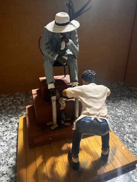 annie lee figurines Spit Shine